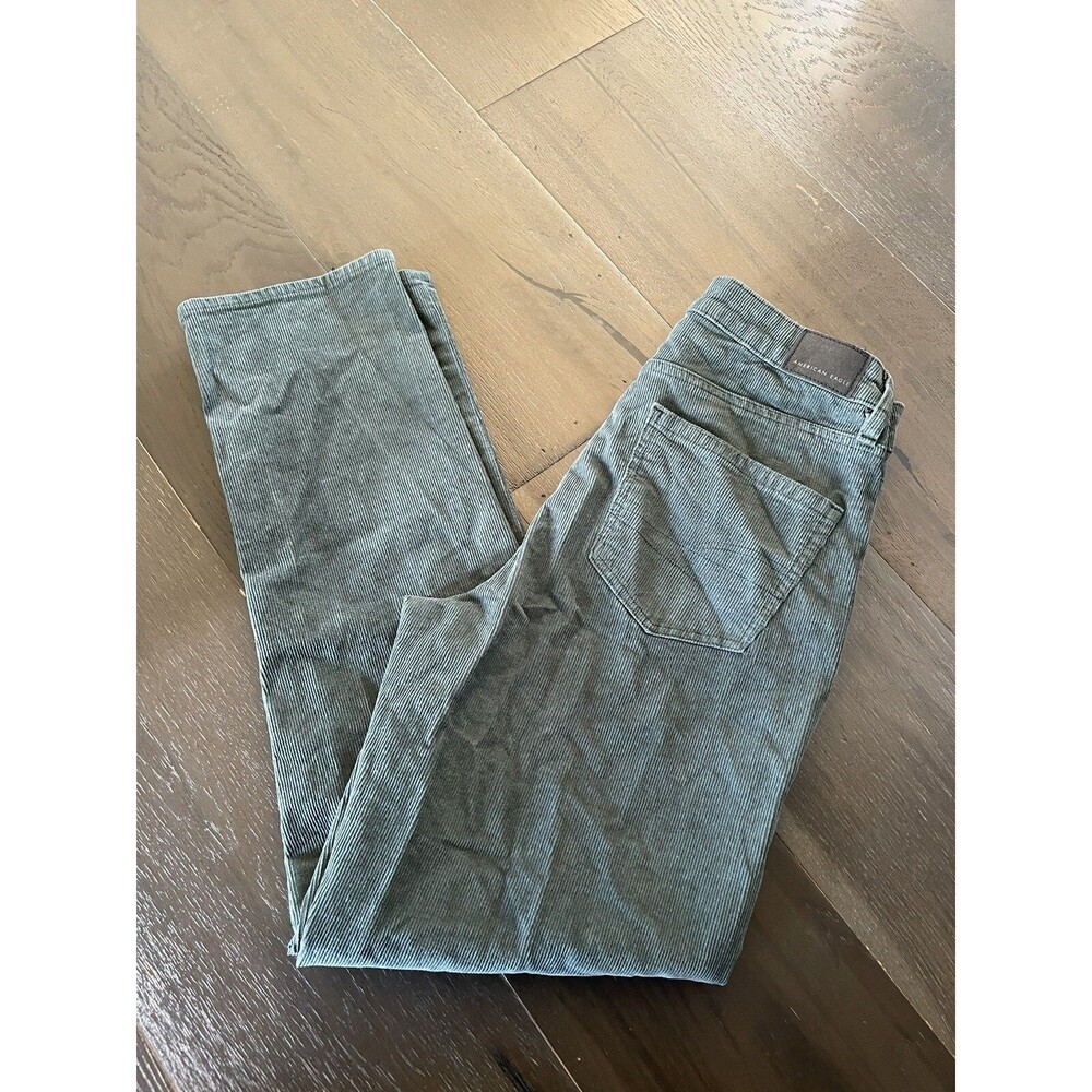 American Eagle Mom Jean Womens Sz 4 regular Straight Leg Corduroy green